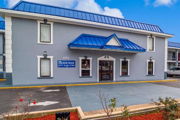 Rodeway Inn & Suites Fort Jackson image 2